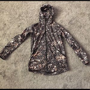 lululemon rain jacket-size 2
